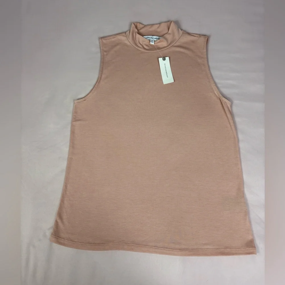 Cupcakes & Cashmere Peach Tank Top - Picture 2 of 9